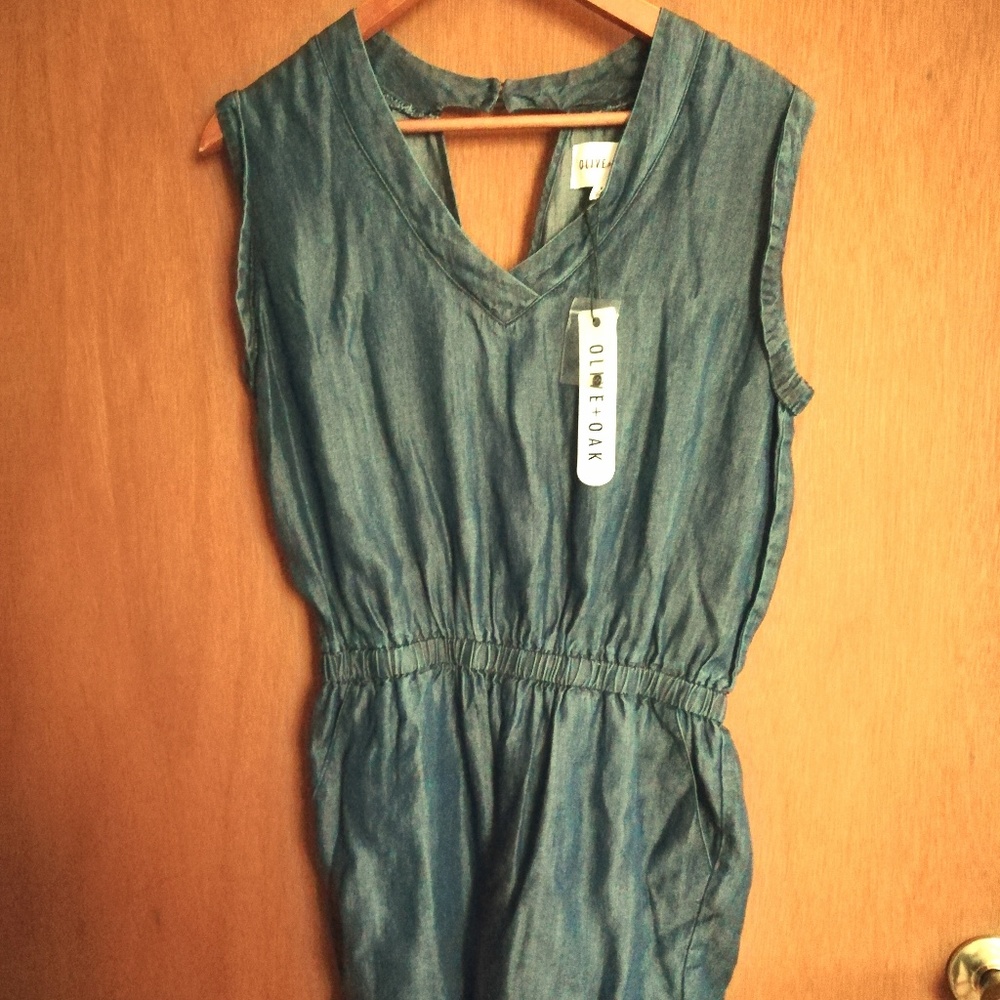 Olive + Oak Delilah Sleeveless Chambray Romper